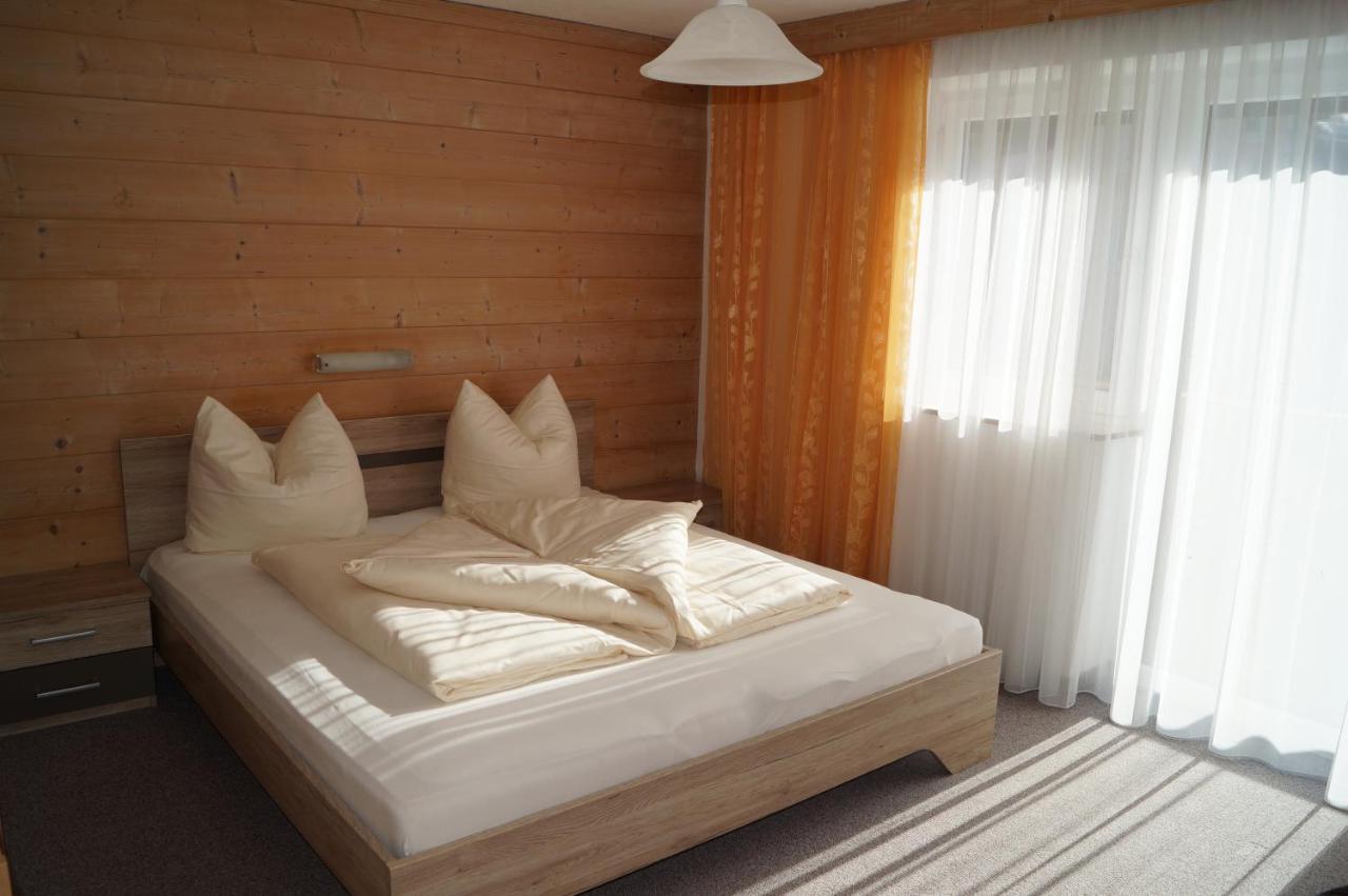 Gaestehaus Wolf Elbigenalp Bagian luar foto